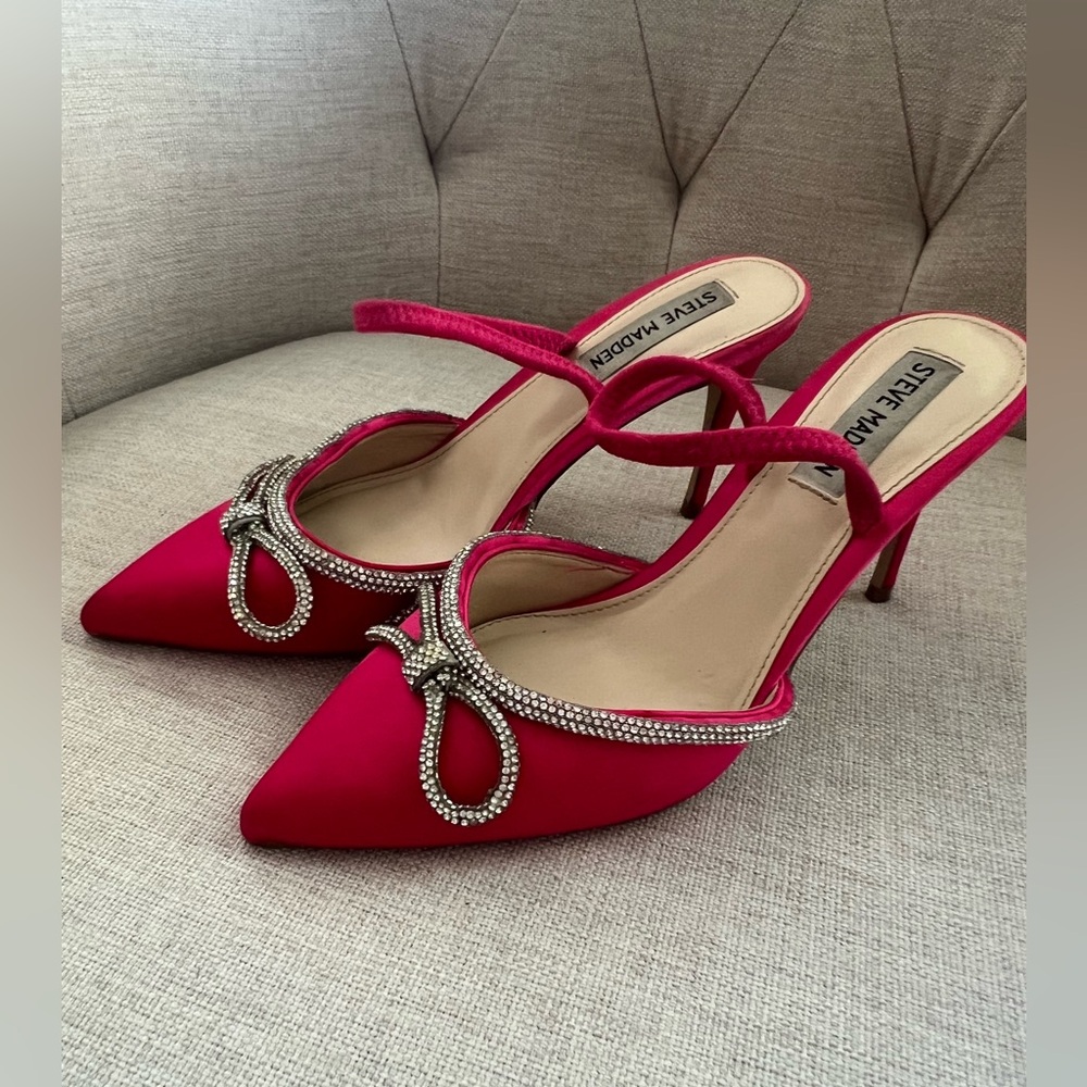 Steve Madden Pink Heels with Rhinestone Bow